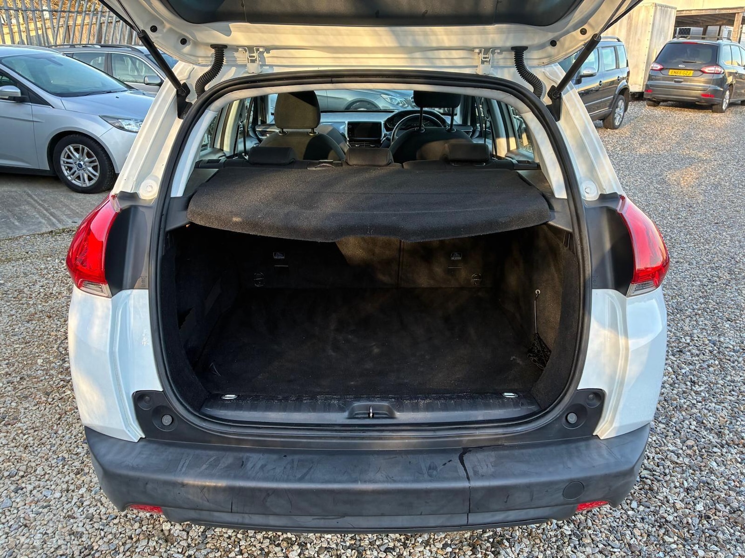 Used Peugeot 2008 2015 for sale - 77658478: Photo 7