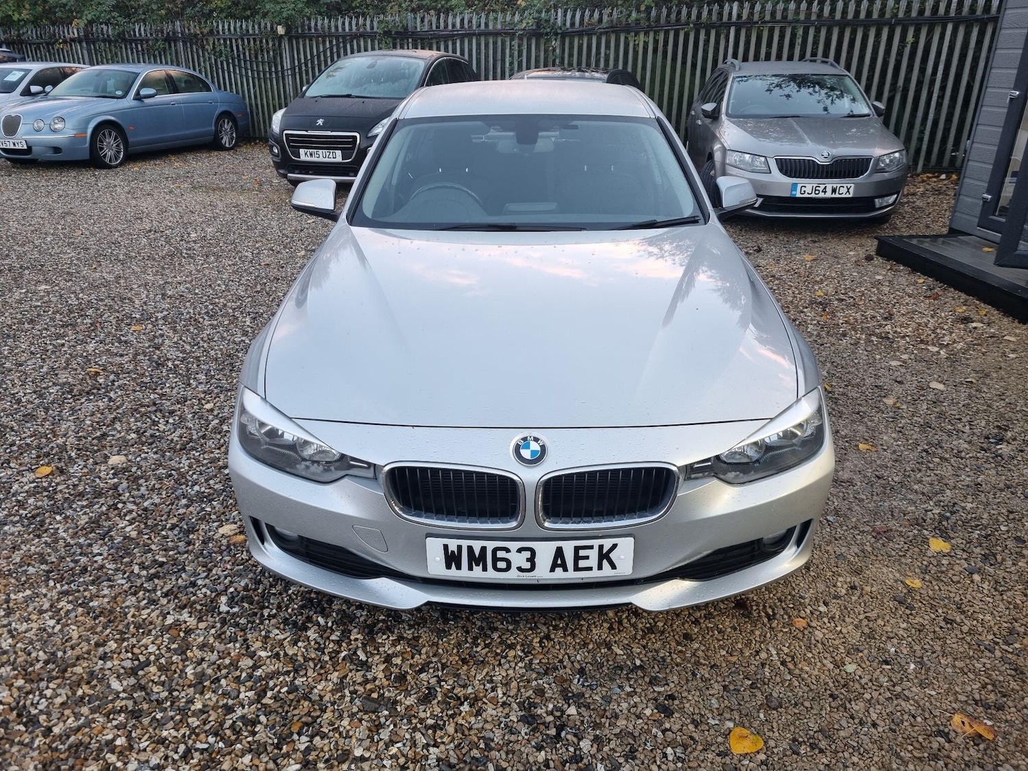 Used BMW 3 Series 2013 for sale - 76432413: Photo 2