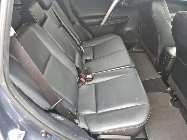 Used Toyota RAV4 2013 for sale - 76200136: Photo 12