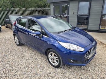 2017 (66) - 1.0T EcoBoost Zetec Euro 6 (s/s) 5dr