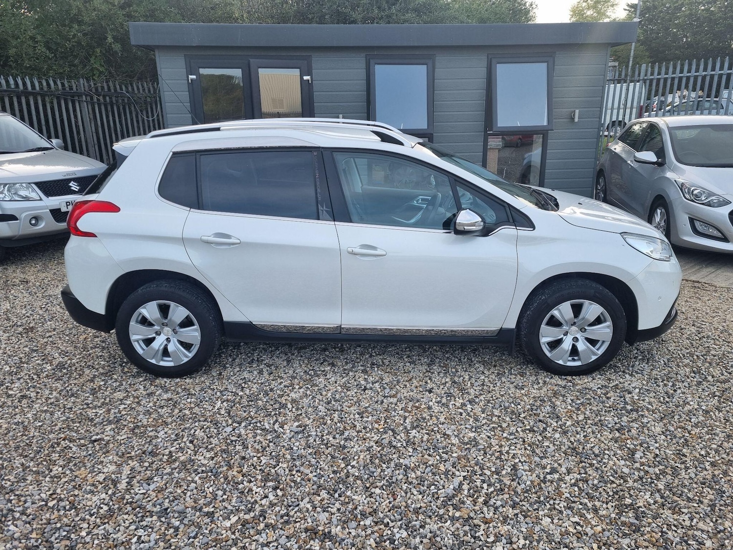 Used Peugeot 2008 2015 for sale - 76013623: Photo 6