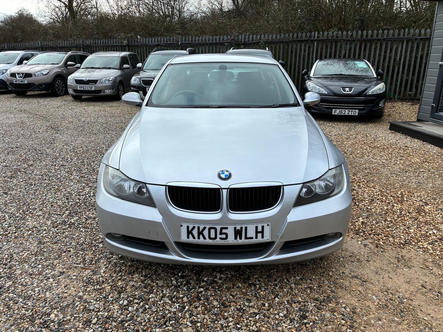 Used BMW 3 Series 2005 for sale - 77549662: Photo 2