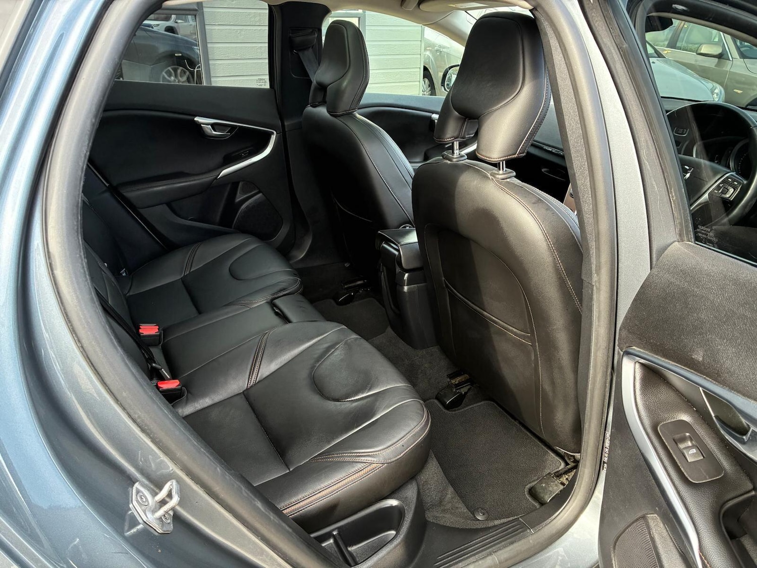 Used Volvo V40 Cross Country 2018 for sale - 77647055: Photo 11