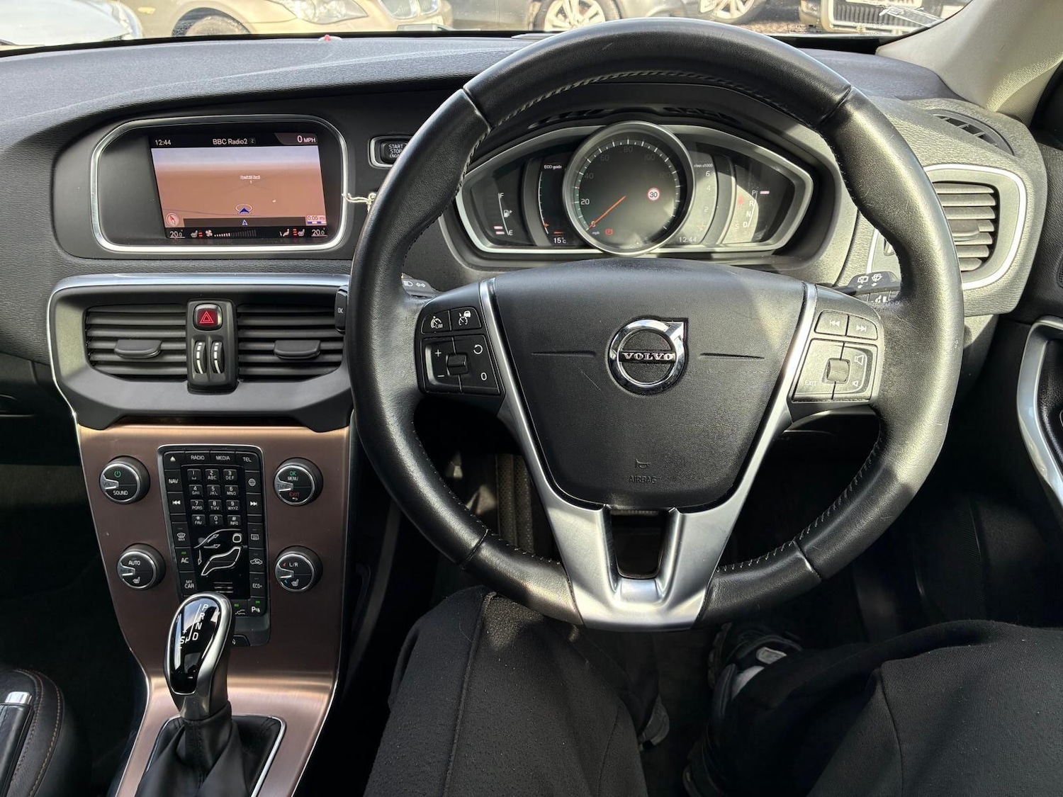 Used Volvo V40 Cross Country 2018 for sale - 77647055: Photo 15