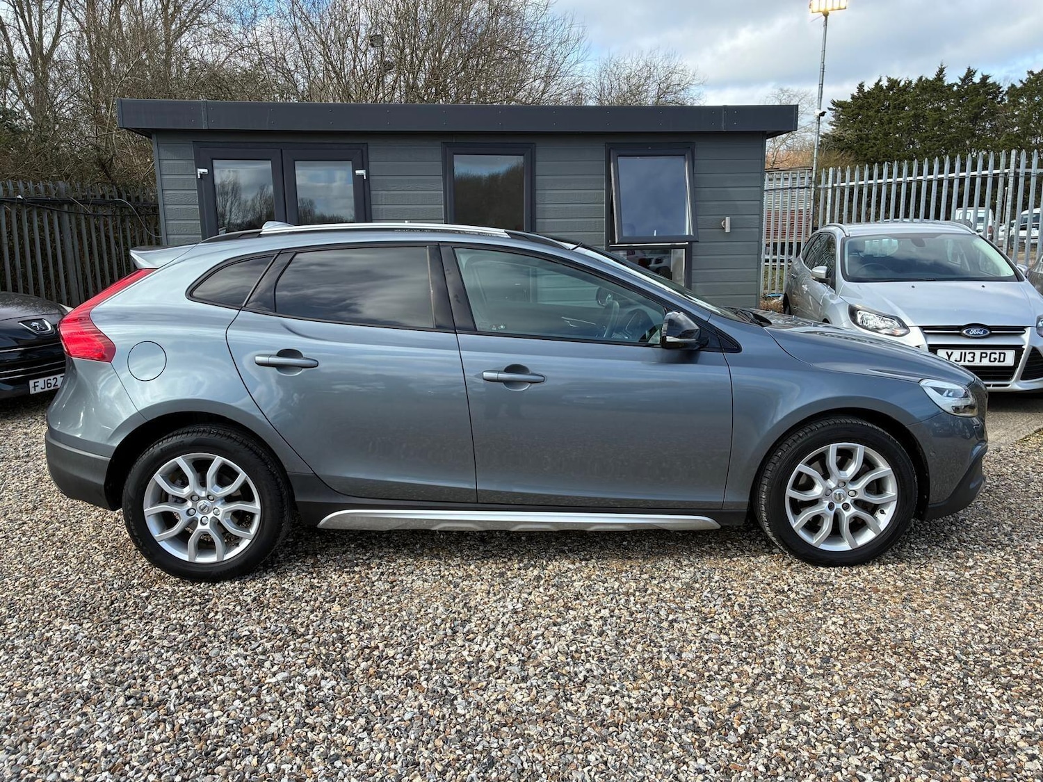 Used Volvo V40 Cross Country 2018 for sale - 77647055: Photo 6