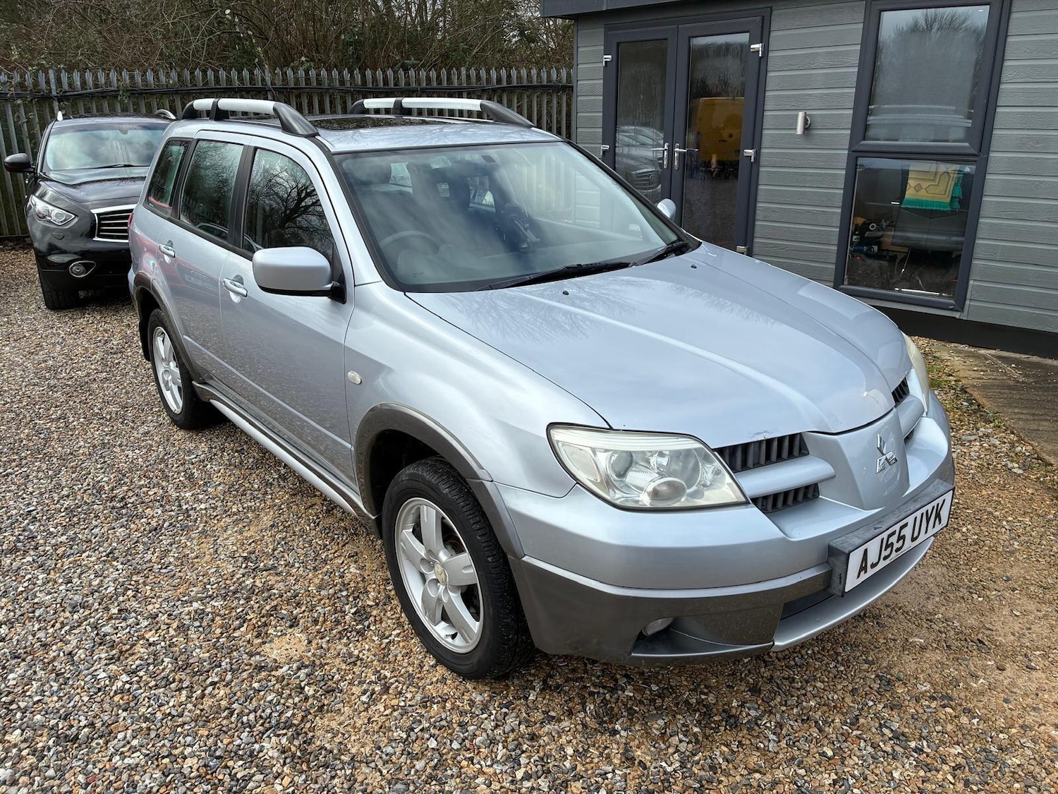 Used Mitsubishi Outlander 2006 for sale - 77377050: Photo 1