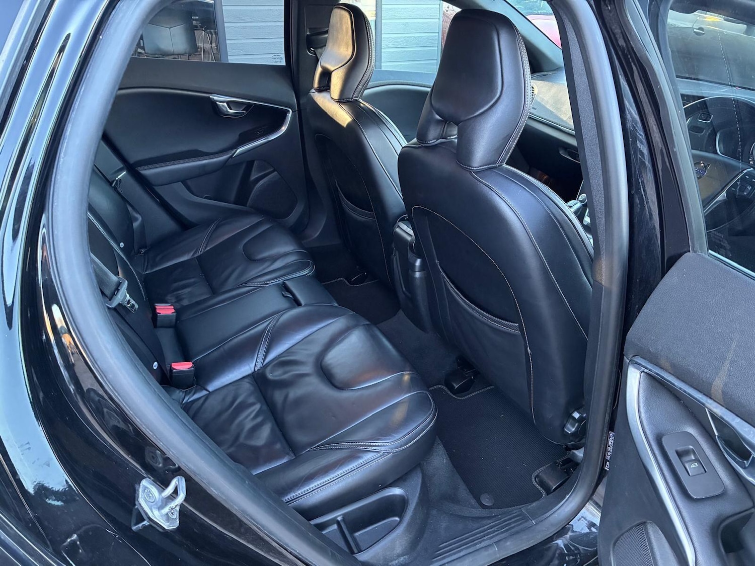 Used Volvo V40 2015 for sale - 77705297: Photo 13