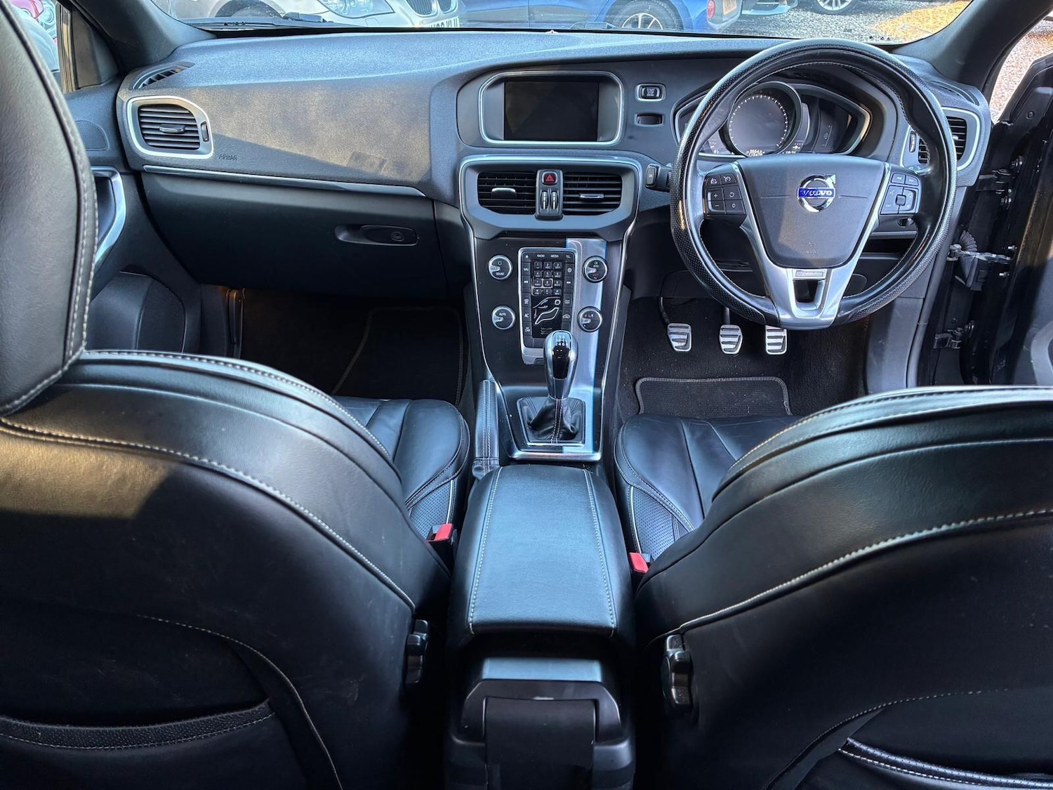 Used Volvo V40 2015 for sale - 77705297: Photo 15