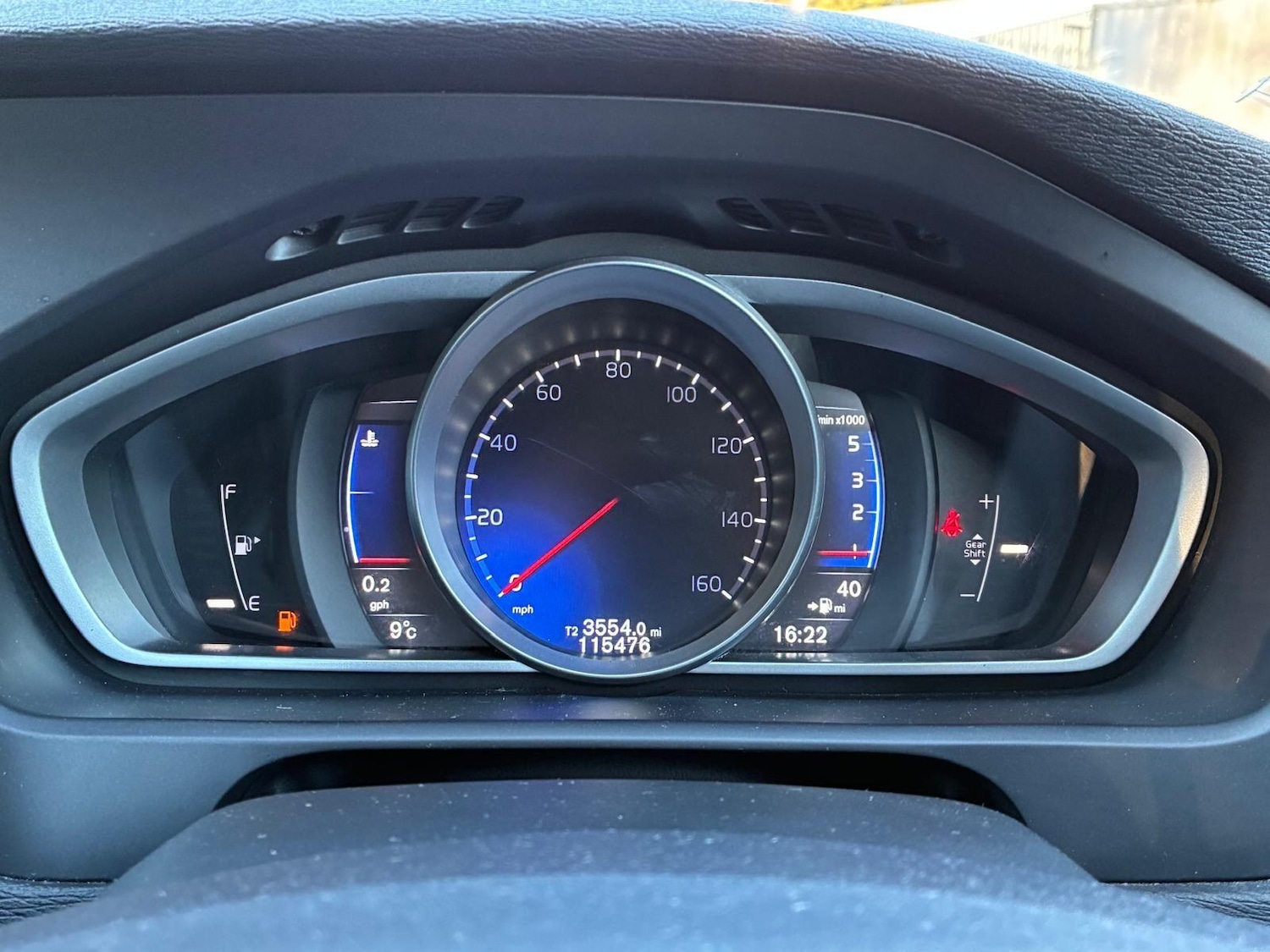 Used Volvo V40 2015 for sale - 77705297: Photo 17