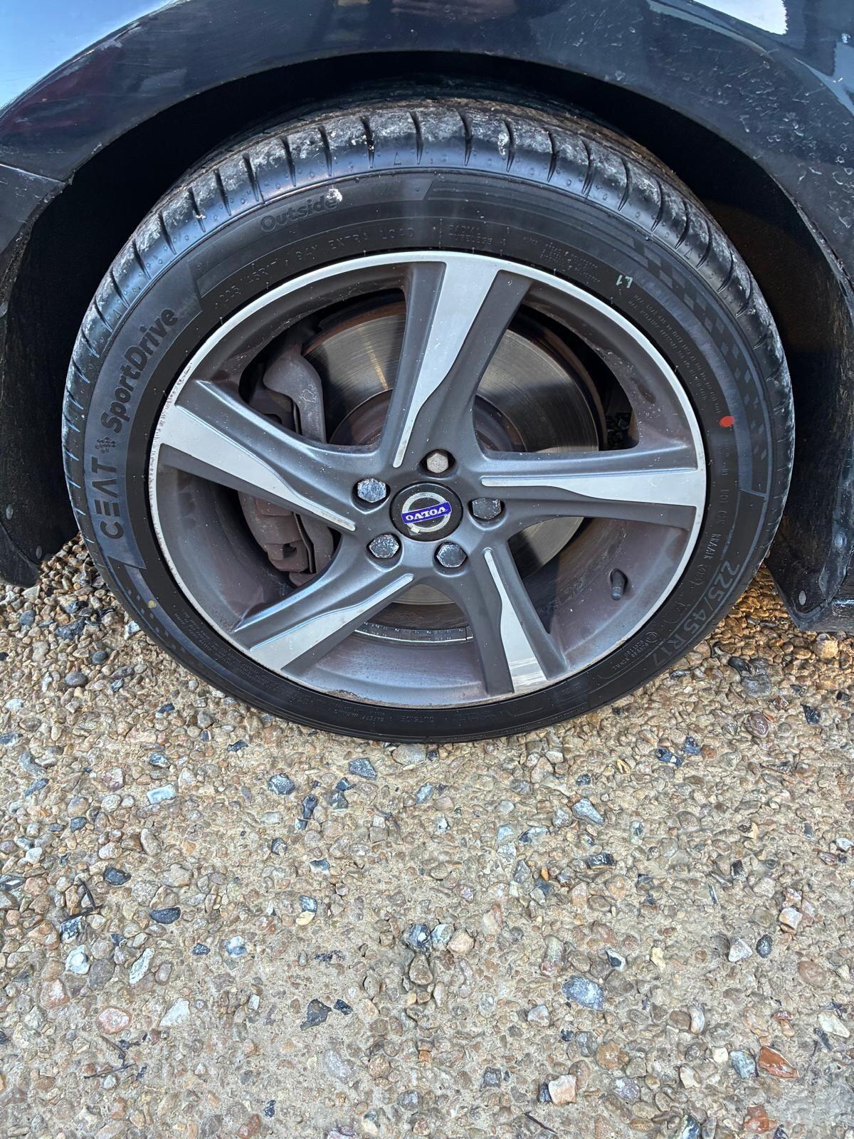 Used Volvo V40 2015 for sale - 77705297: Photo 20