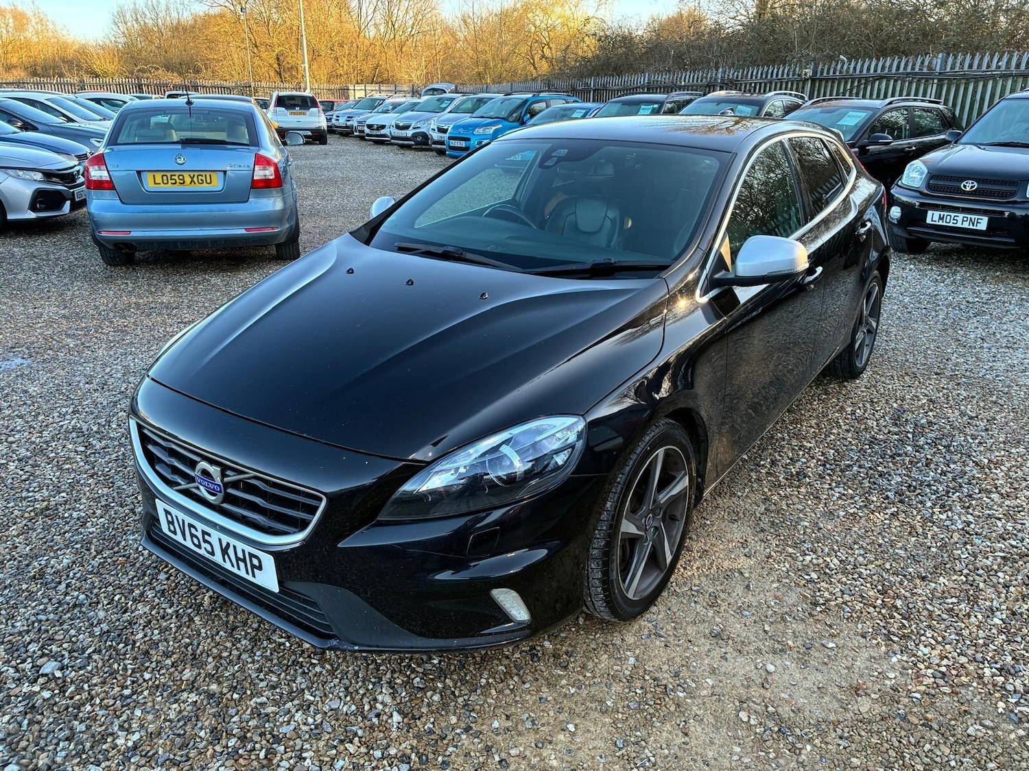 Used Volvo V40 2015 for sale - 77705297: Photo 3
