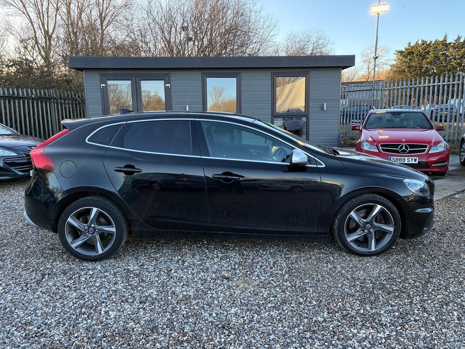 Used Volvo V40 2015 for sale - 77705297: Photo 8