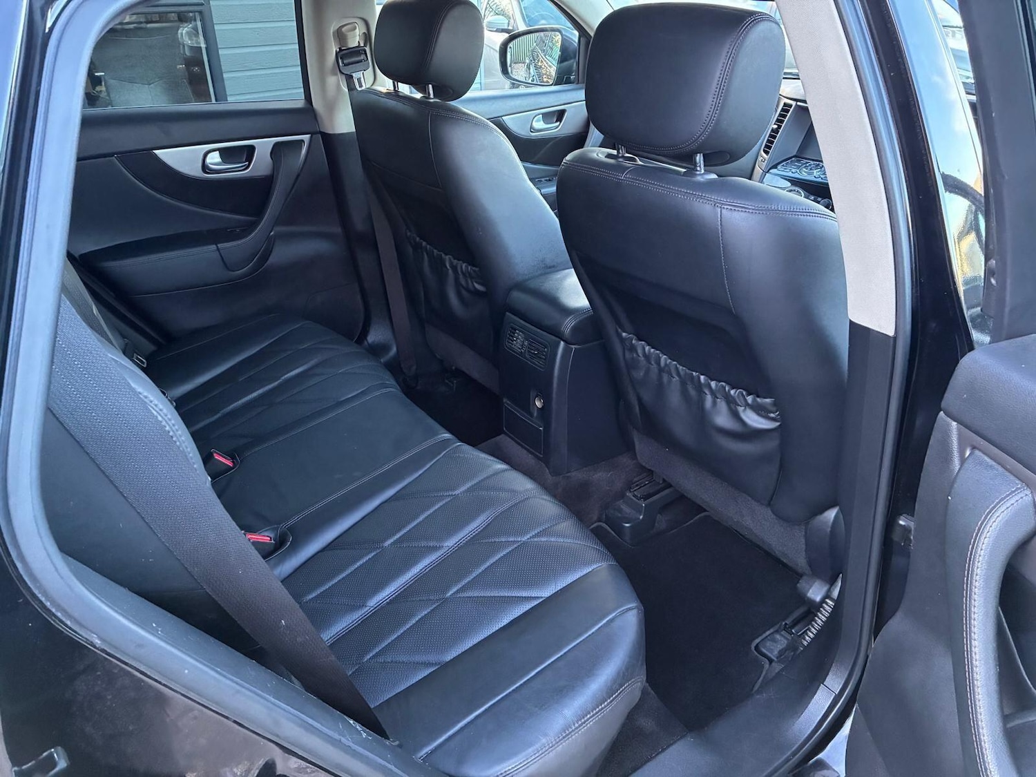 Used Infiniti QX70 2014 for sale - 77144441: Photo 13