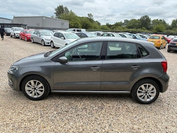 Used Volkswagen Polo 2016 for sale - 78842651: Photo