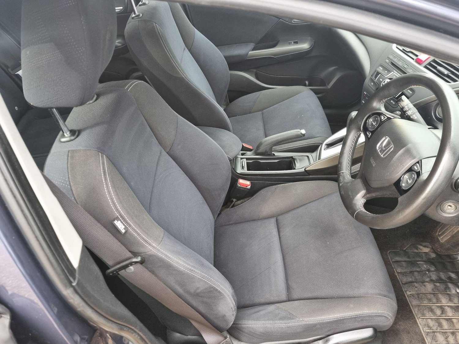 Used Honda Civic 2014 for sale - 76994751: Photo 12