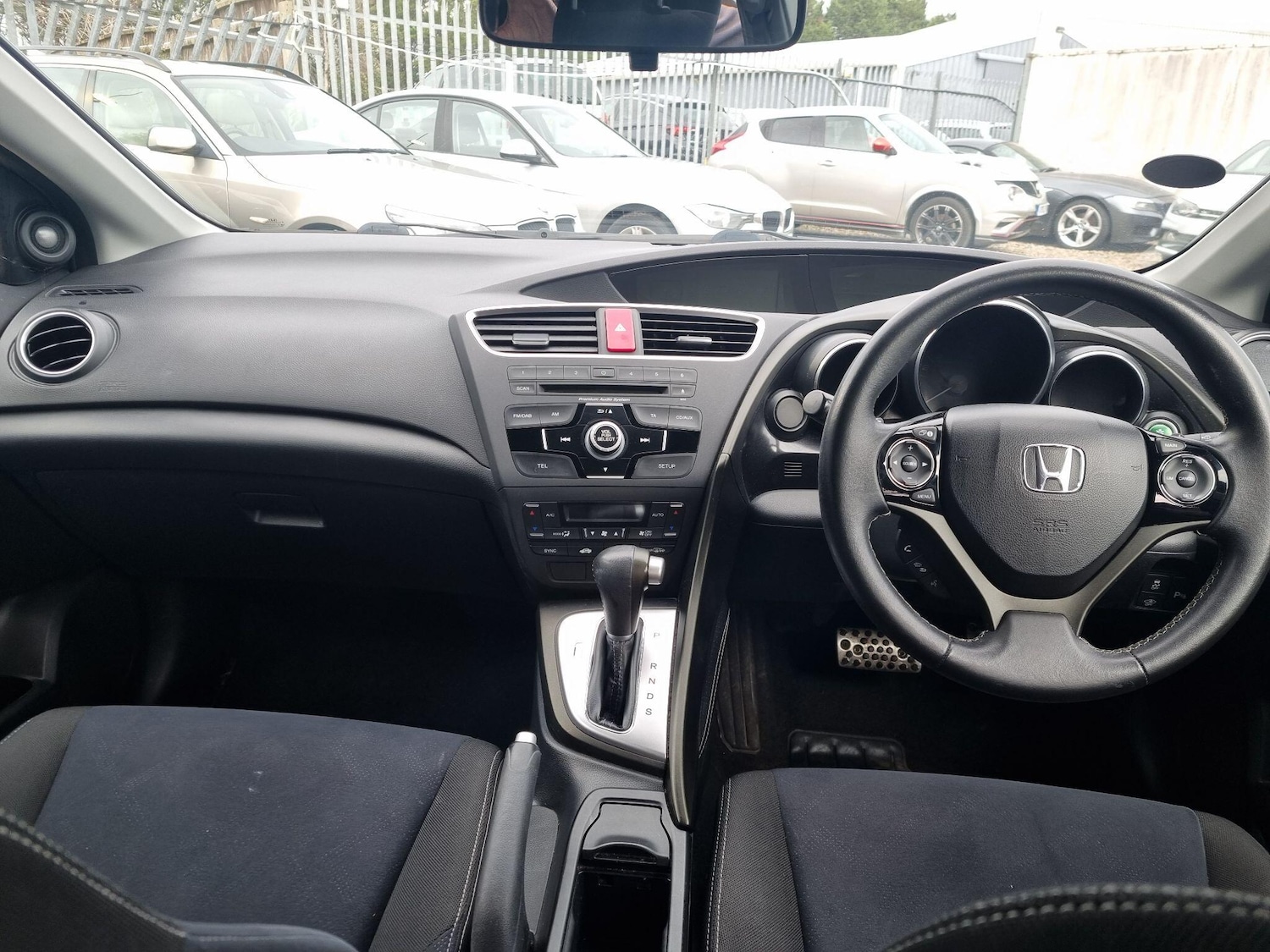 Used Honda Civic 2014 for sale - 76994751: Photo 14
