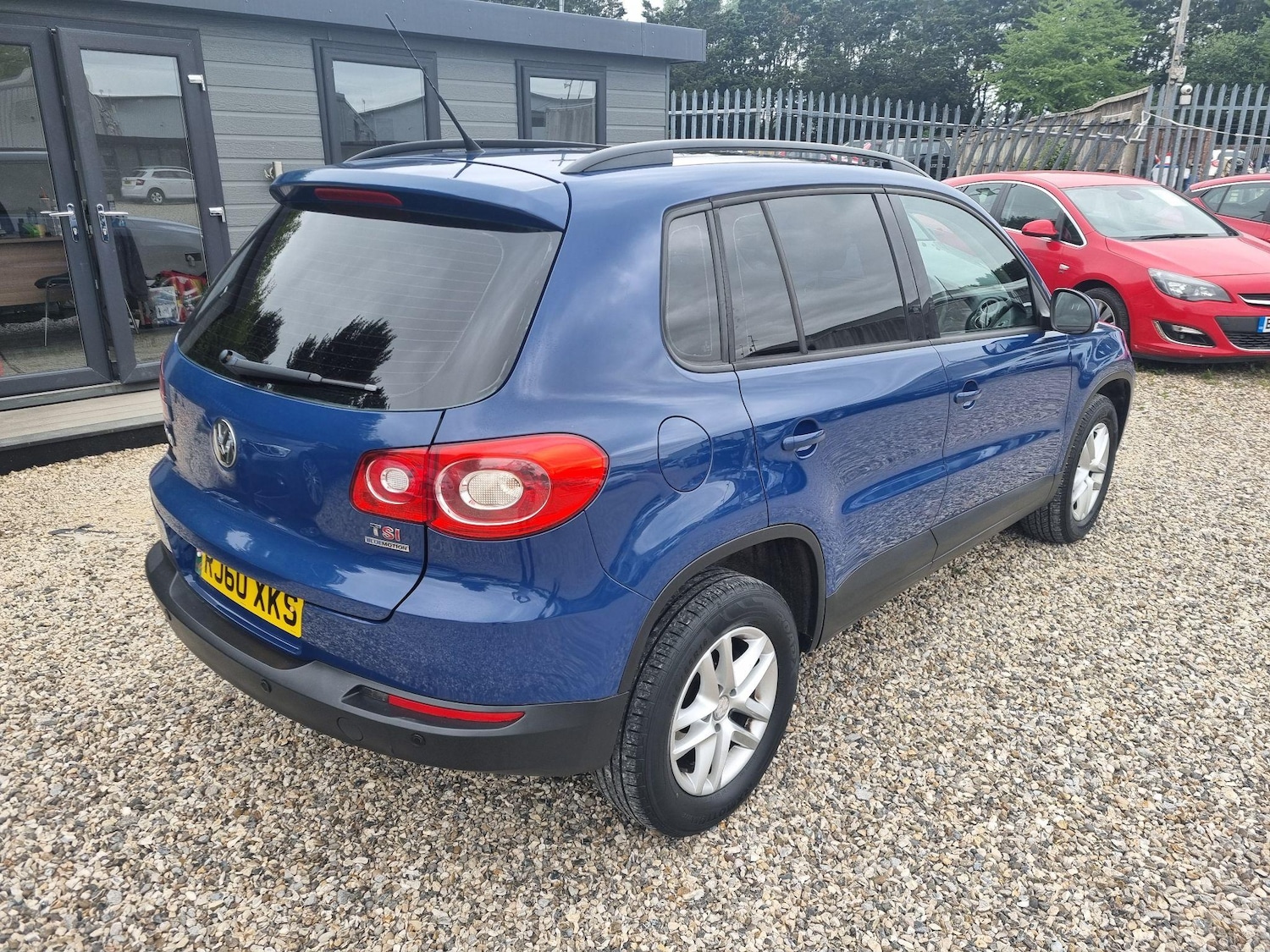 Used Volkswagen Tiguan 2011 for sale - 77174899: Photo 6