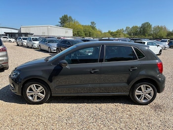 Used Volkswagen Polo 2017 for sale - 78375003: Photo