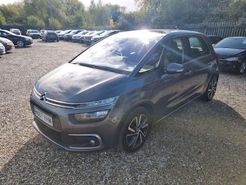 Used Citroen C4 Picasso 2017 for sale - 76371102: Photo