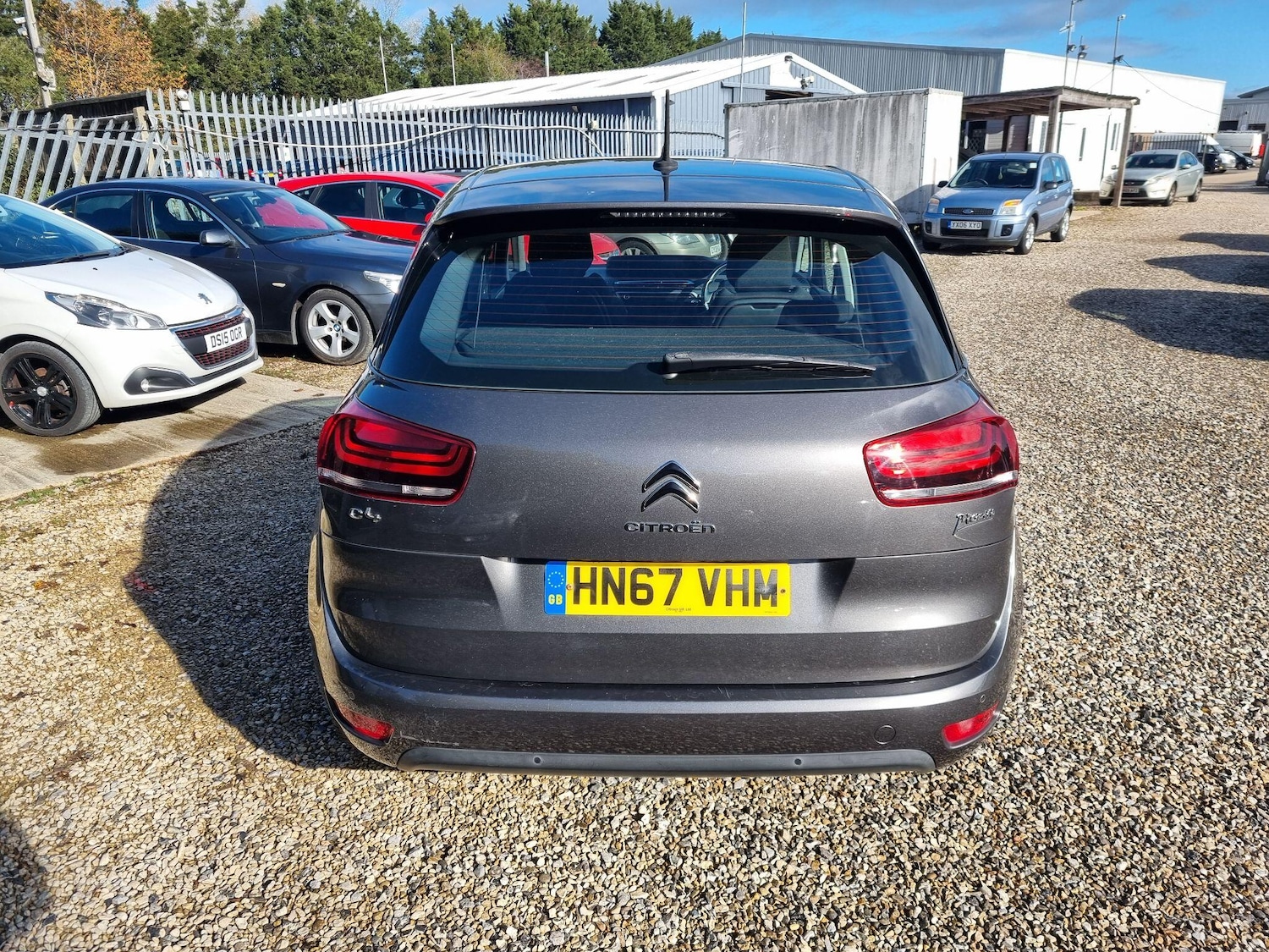 Used Citroen C4 Picasso 2017 for sale - 76371102: Photo 5