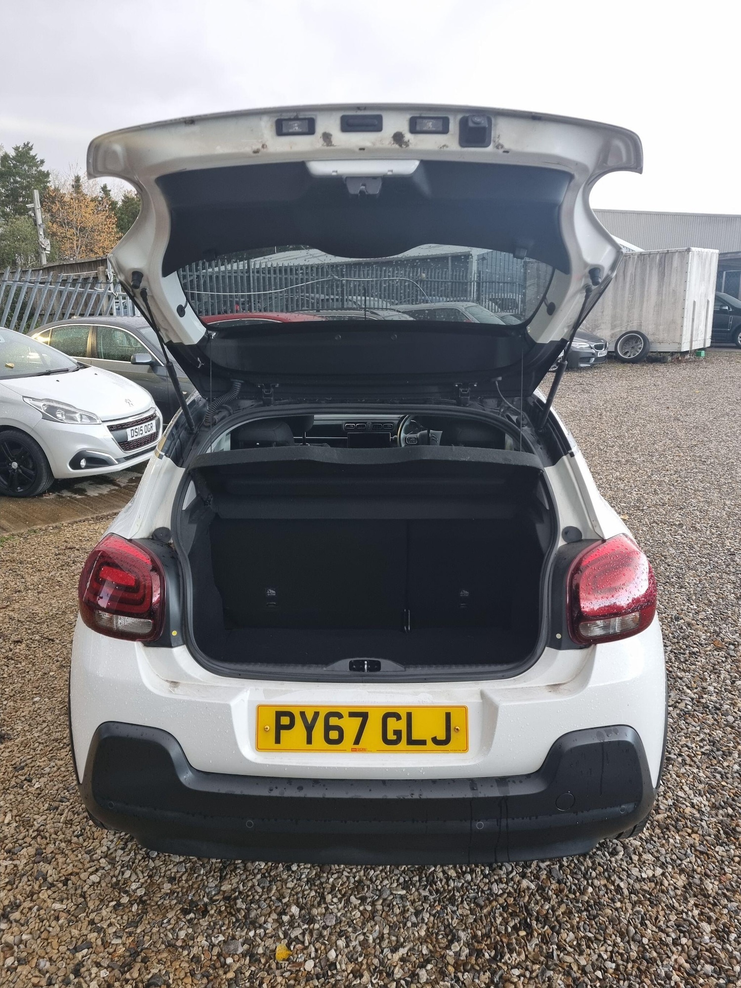 Used Citroen C3 2017 for sale - 76370918: Photo 8