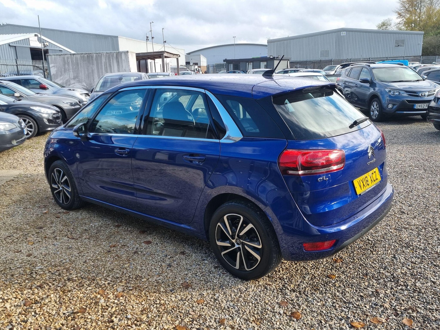 Used Citroen C4 Picasso 2018 for sale - 76513143: Photo 4