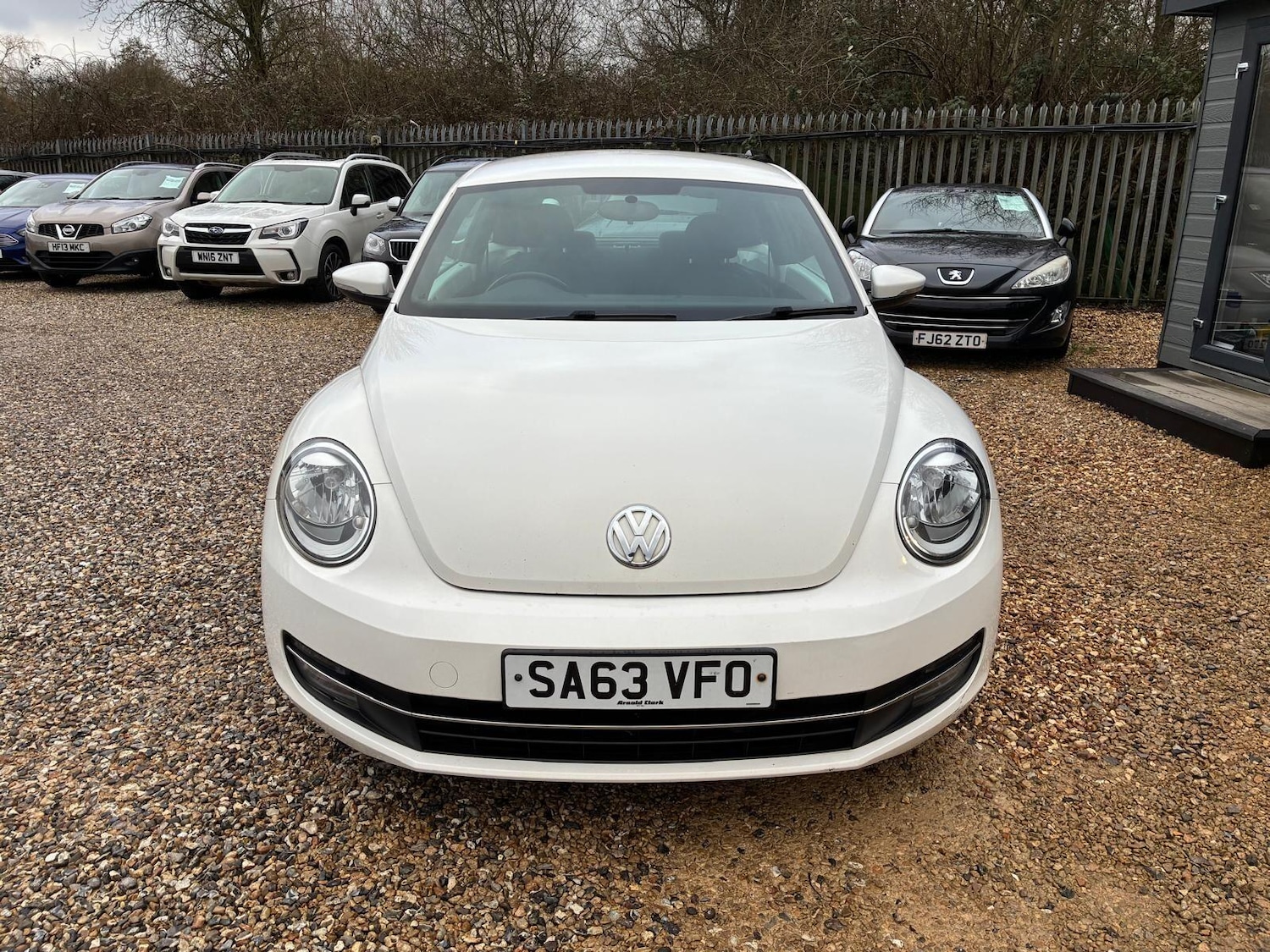 Used Volkswagen Beetle 2013 for sale - 77625107: Photo 2