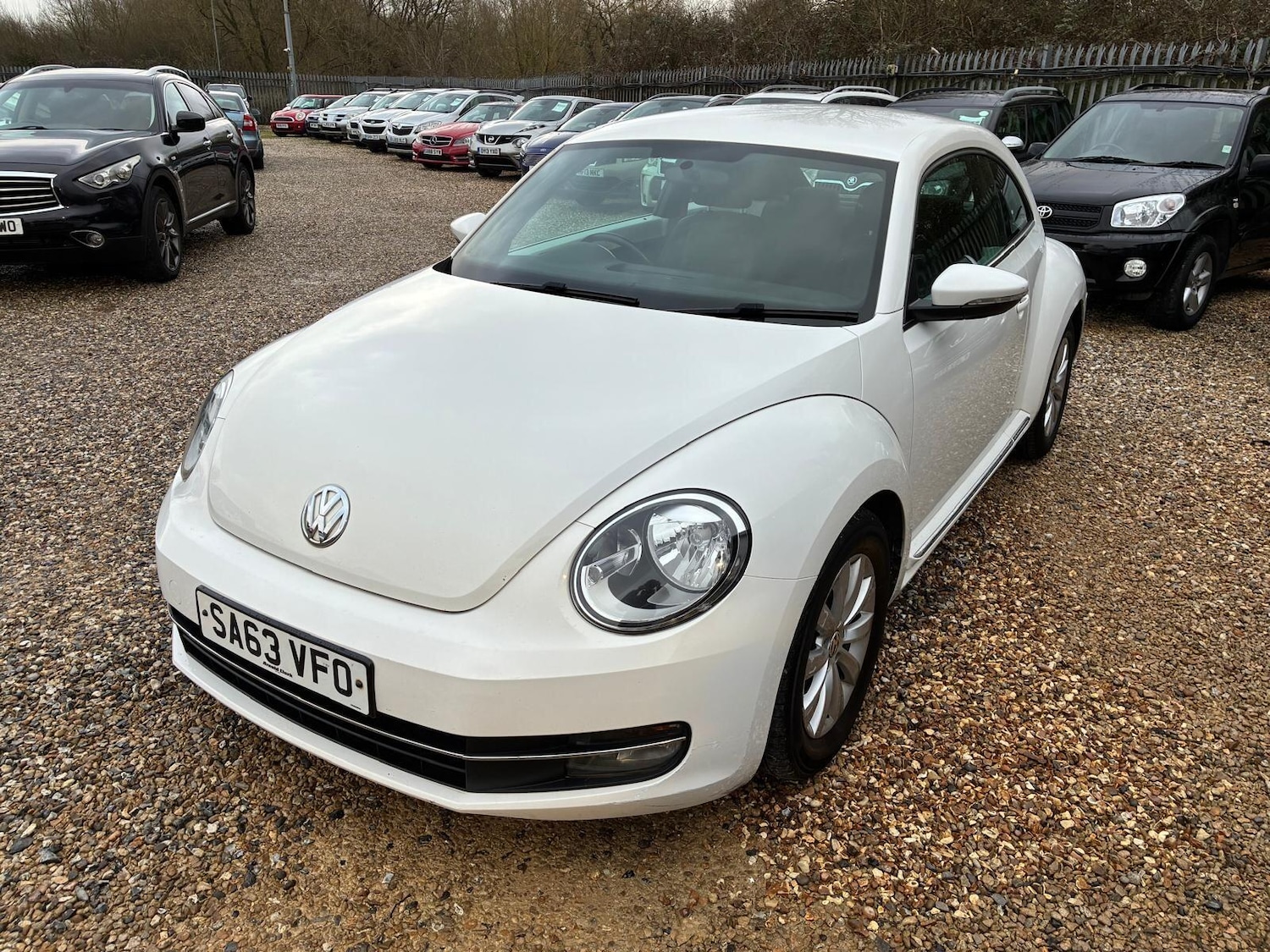 Used Volkswagen Beetle 2013 for sale - 77625107: Photo 3