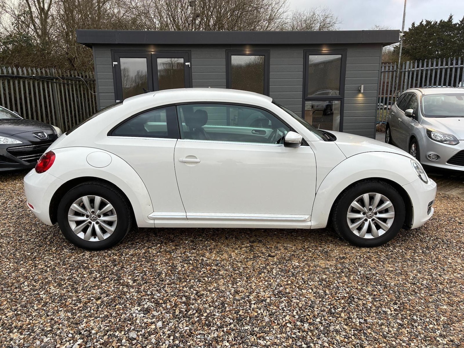 Used Volkswagen Beetle 2013 for sale - 77625107: Photo 8