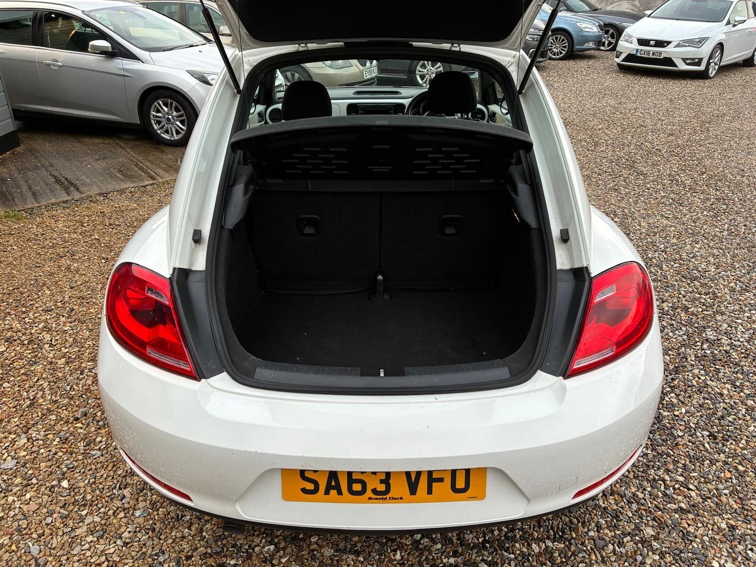Used Volkswagen Beetle 2013 for sale - 77625107: Photo 9