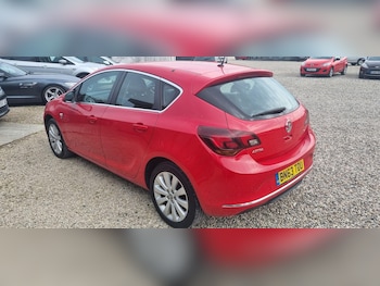 Used Vauxhall Astra 2013 for sale - 75600817: Photo