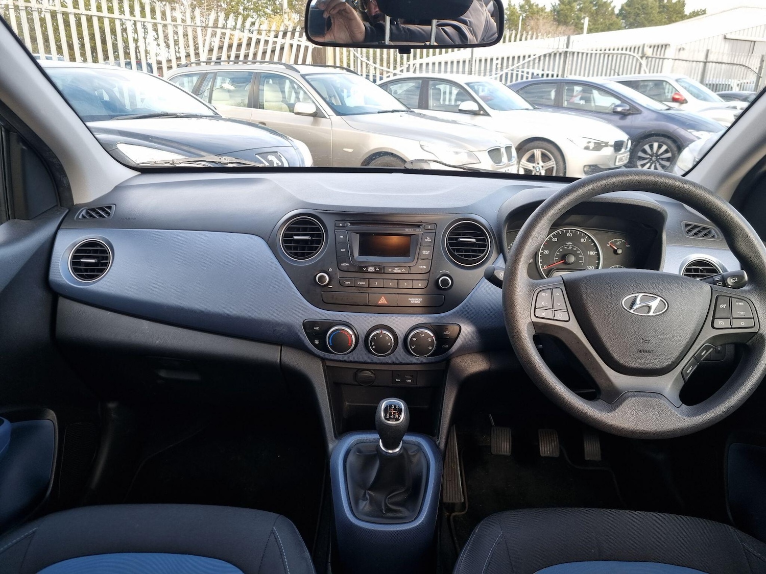 Used Hyundai i10 2014 for sale - 76832332: Photo 13