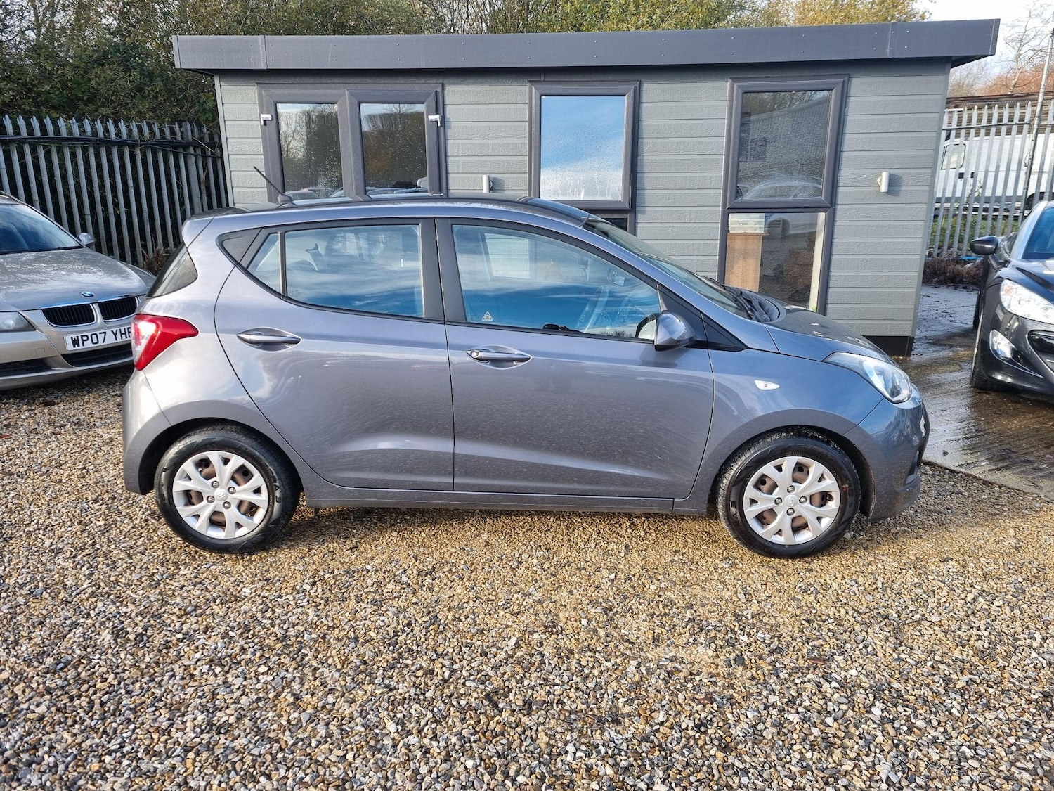 Used Hyundai i10 2014 for sale - 76832332: Photo 7