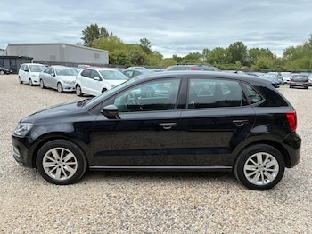 Used Volkswagen Polo 2016 for sale - 78561264: Photo