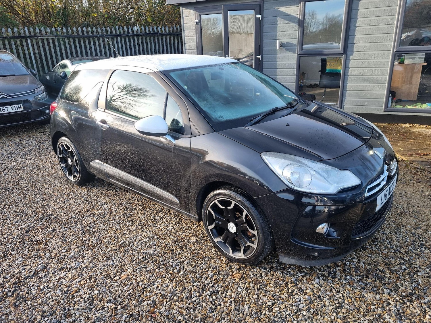 Used Citroen DS3 2010 for sale - 76936206: Photo 1