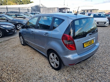 Used Mercedes-Benz A-Class 2011 for sale - 76200677: Photo