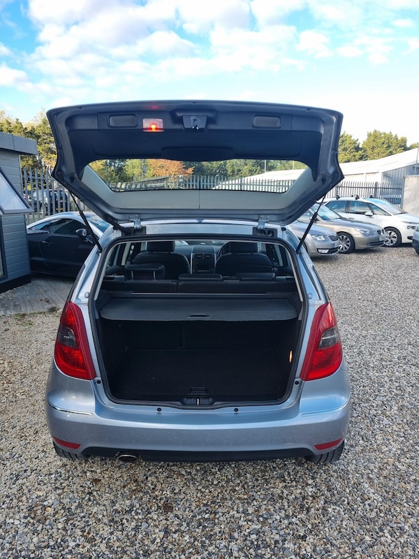 Used Mercedes-Benz A-Class 2011 for sale - 76200677: Photo 8