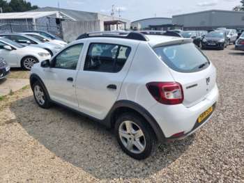 Used Dacia Sandero Stepway 2014 for sale - 74900681: Photo