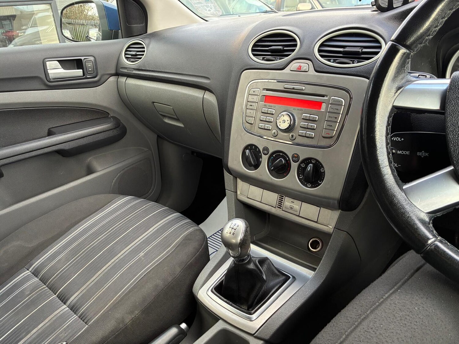 Used Ford Focus for sale - 77671742: Photo 16