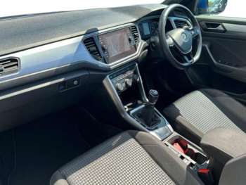 Used Volkswagen T-Roc 2021 for sale - 75213567: Photo