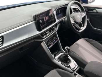 Used Volkswagen T-Roc 2023 for sale - 74938613: Photo