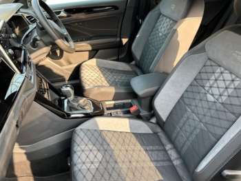 Used Volkswagen T-Roc 2024 for sale - 74854143: Photo