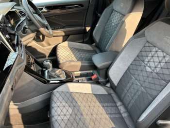 Used Volkswagen T-Roc 2024 for sale - 75325396: Photo