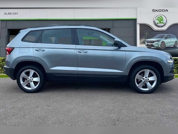 Used Skoda Karoq 2020 for sale - 76754478: Photo