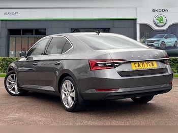 Used Skoda Superb 2021 for sale - 77244549: Photo