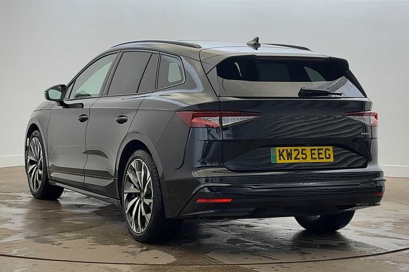 Used Skoda Enyaq 2025 for sale - 76888434: Photo 3