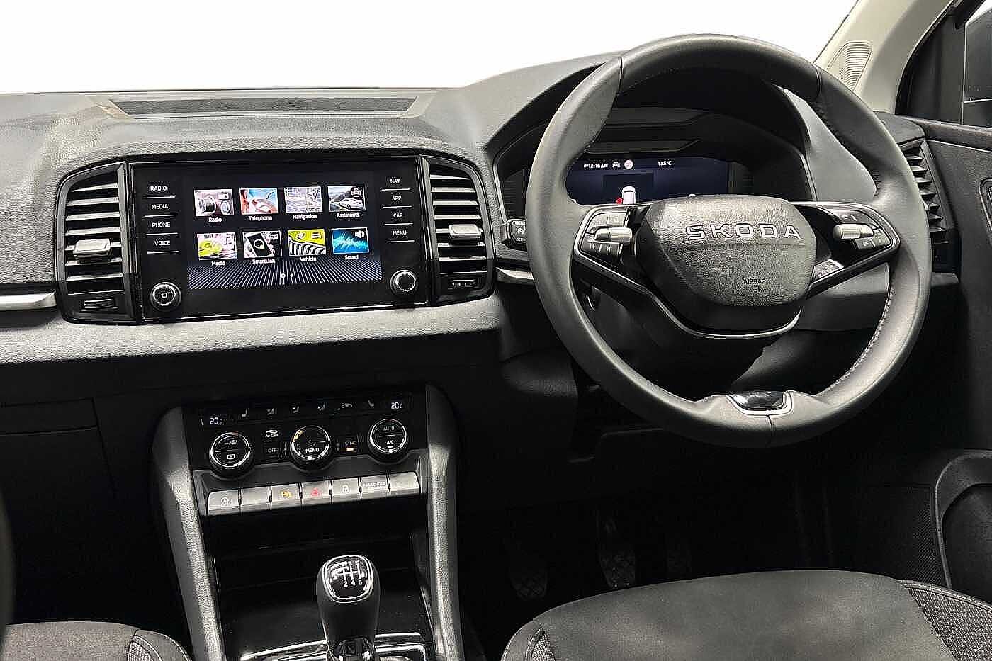 Used Skoda Karoq 2025 for sale - 76966351: Photo 2