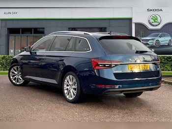 Used Skoda Superb 2023 for sale - 77244551: Photo