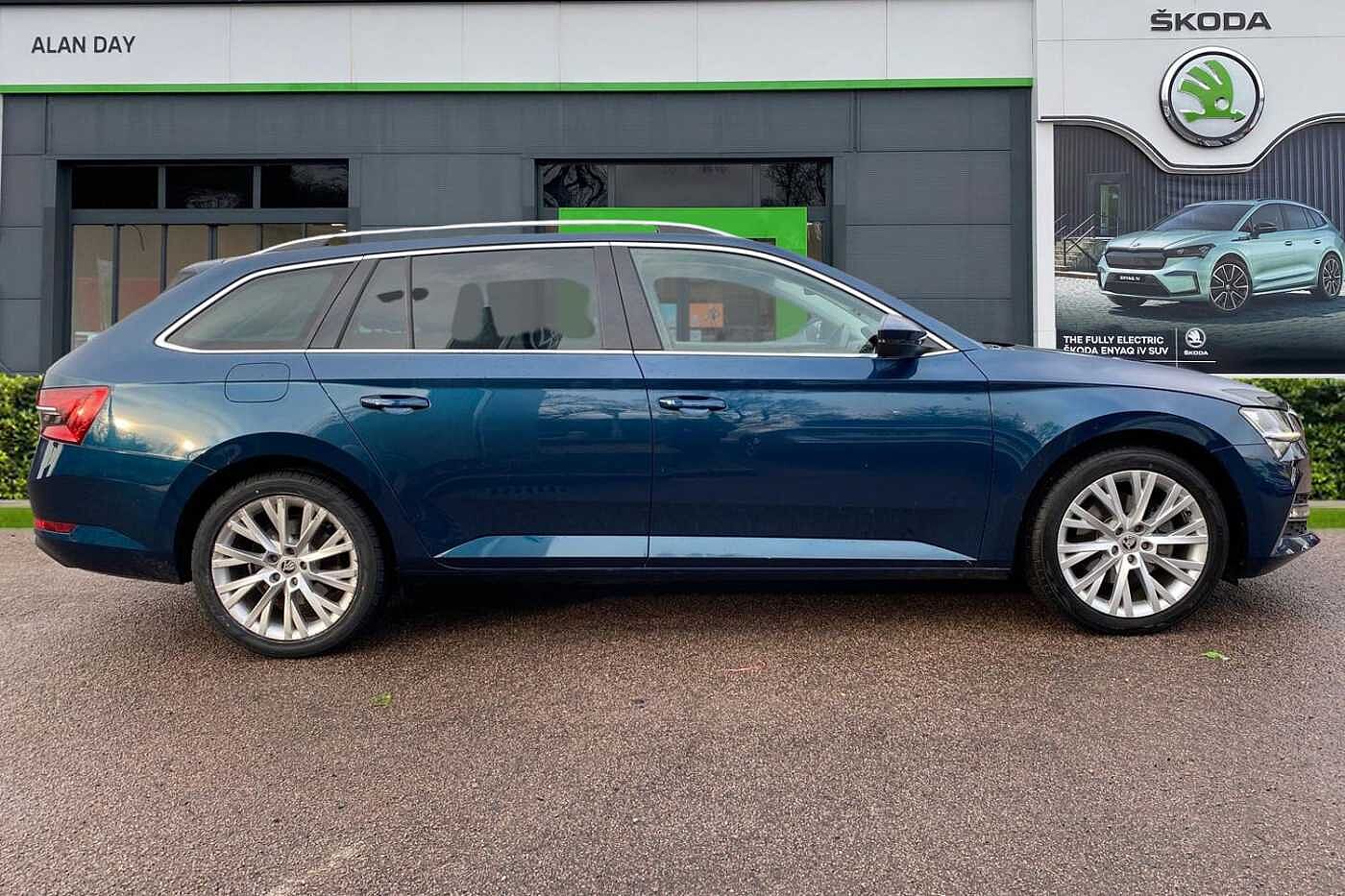 Used Skoda Superb 2023 for sale - 77244551: Photo 4