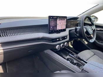 Used Skoda Superb 2024 for sale - 77032514: Photo